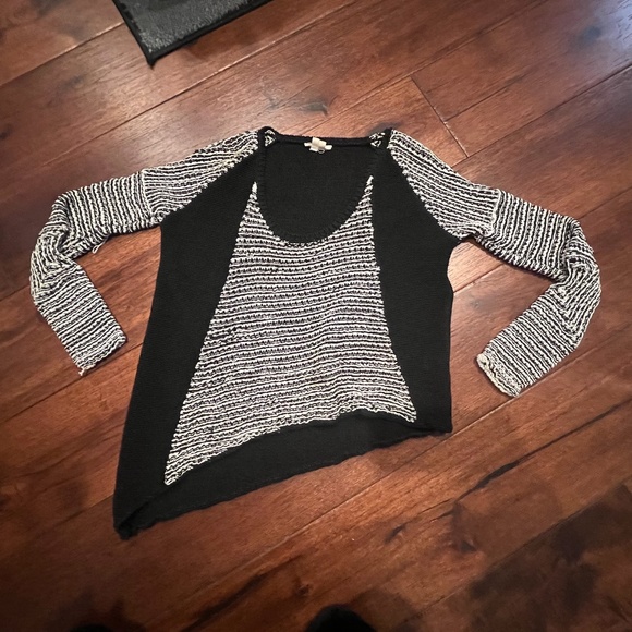 HELMUT LANG ASYMMETRICAL LONG SLEEVE SWEATER, SIZE SMALL , BLACK/WHITE - Picture 4 of 12